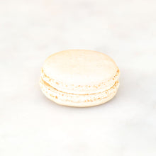 Load image into Gallery viewer, vanilla macaron