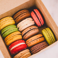 Load image into Gallery viewer, dozen french macaron