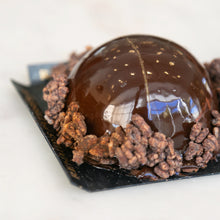 Load image into Gallery viewer, chocolate decadent gluten free cake