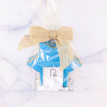 Load image into Gallery viewer, Holiday cookies / bag of 3
