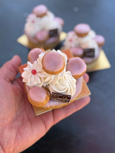 Petit Gateaux – Renaud's Patisserie